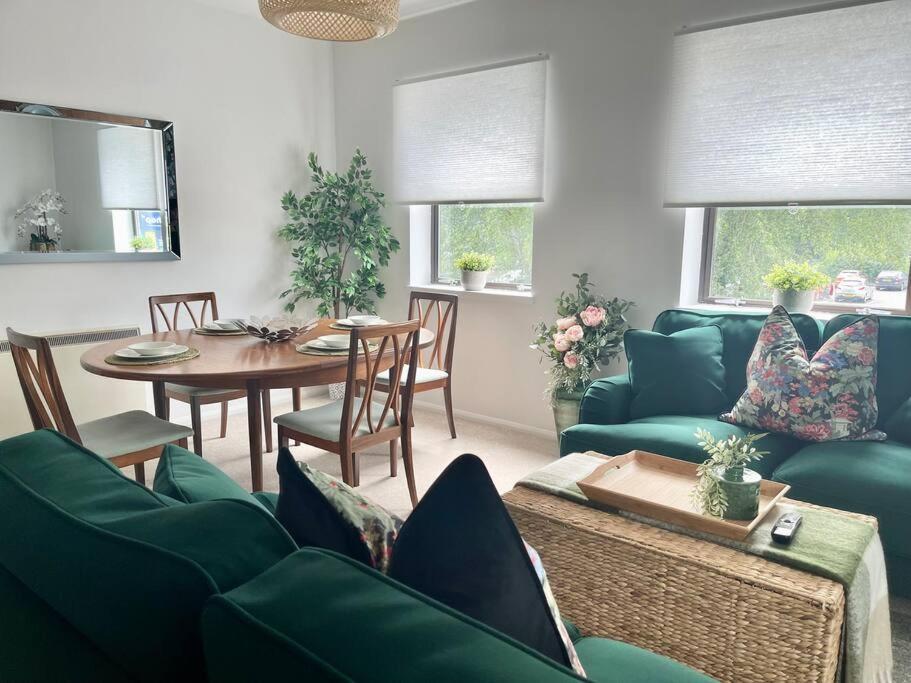 Luxury Spacious 2 Bed Apartment Shilton  Exterior photo